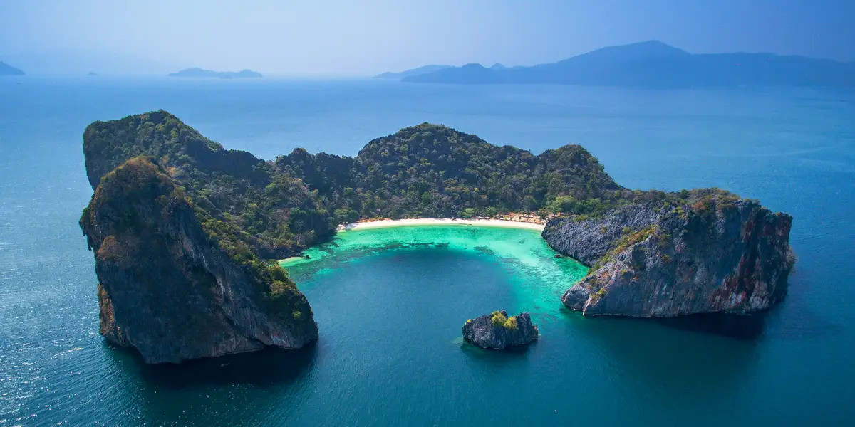 جاذبه های خطرناک دنیا-نمایی از  Ramara Island in Burma -گردشگران شیراز