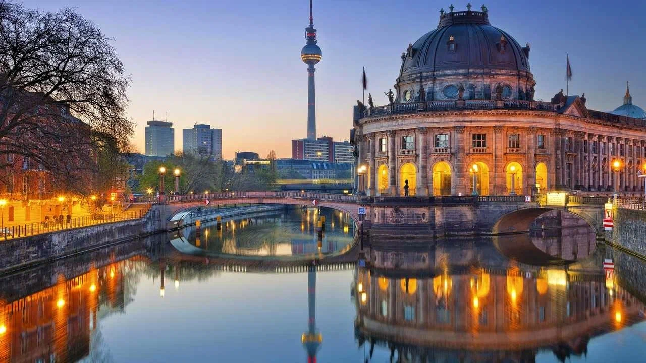 راهنمای سفر به آلمان-گردشگران شیراز