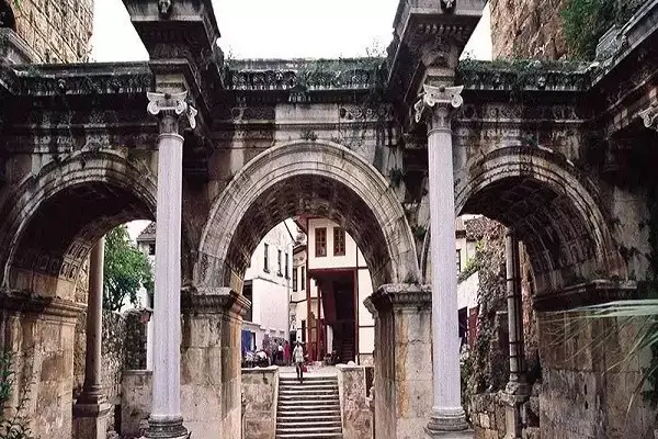 قلعه کاله ایچی در آنتالیا - گردشگران شیراز
