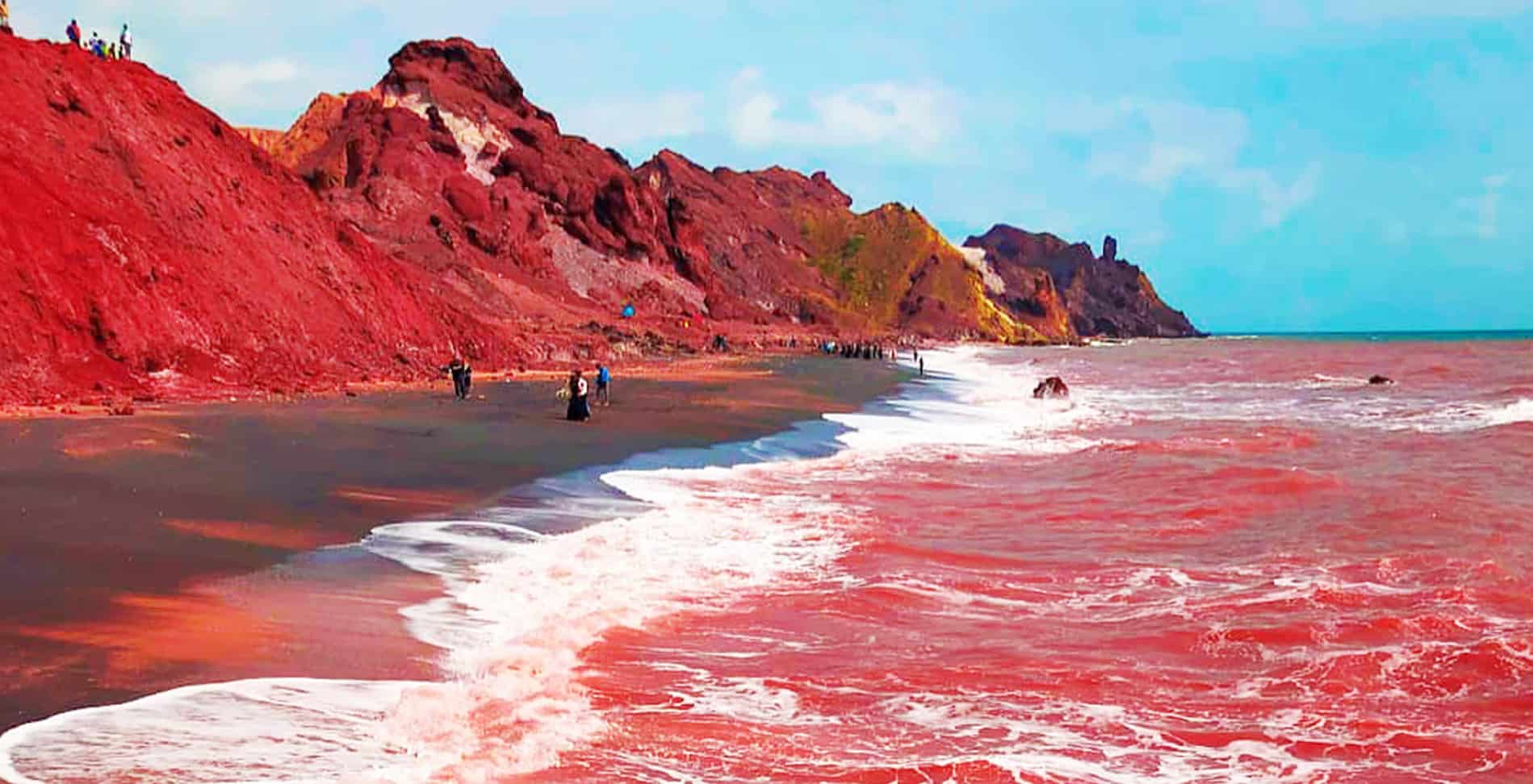 ساحل سرخ، یونان در تورهای خارجی