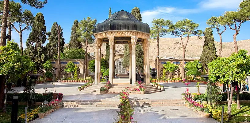 جاذبه های گردشگری شیراز-تور شیراز - گردشگران شیراز 