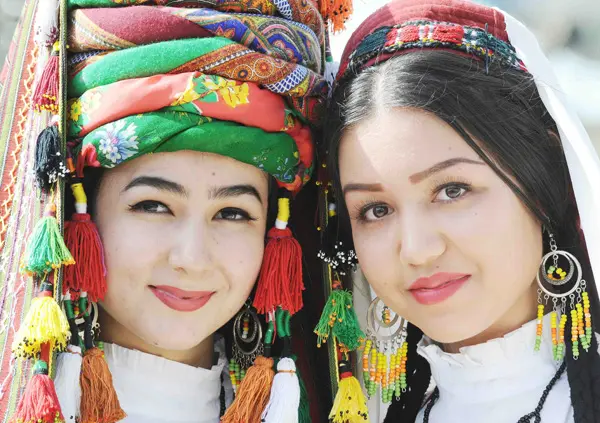 آیین نوروزی در چین-تور هنگ کنگ-ماکائو نوروز 1403-گردشگران شیراز