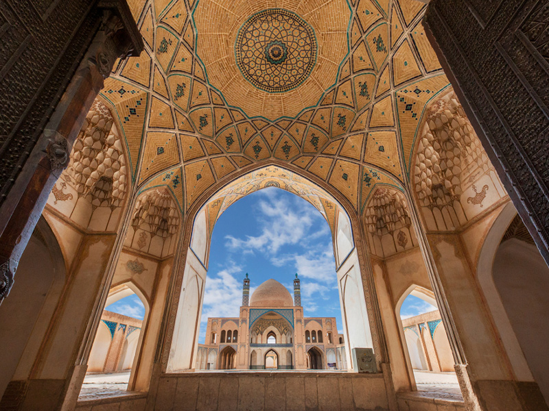 بهترین زمان سفر به کاشان - تور کاشان- گردشگران شیراز