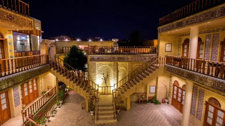 هتل فروغ مهر شیراز - تور شیراز - گردشگران شیراز