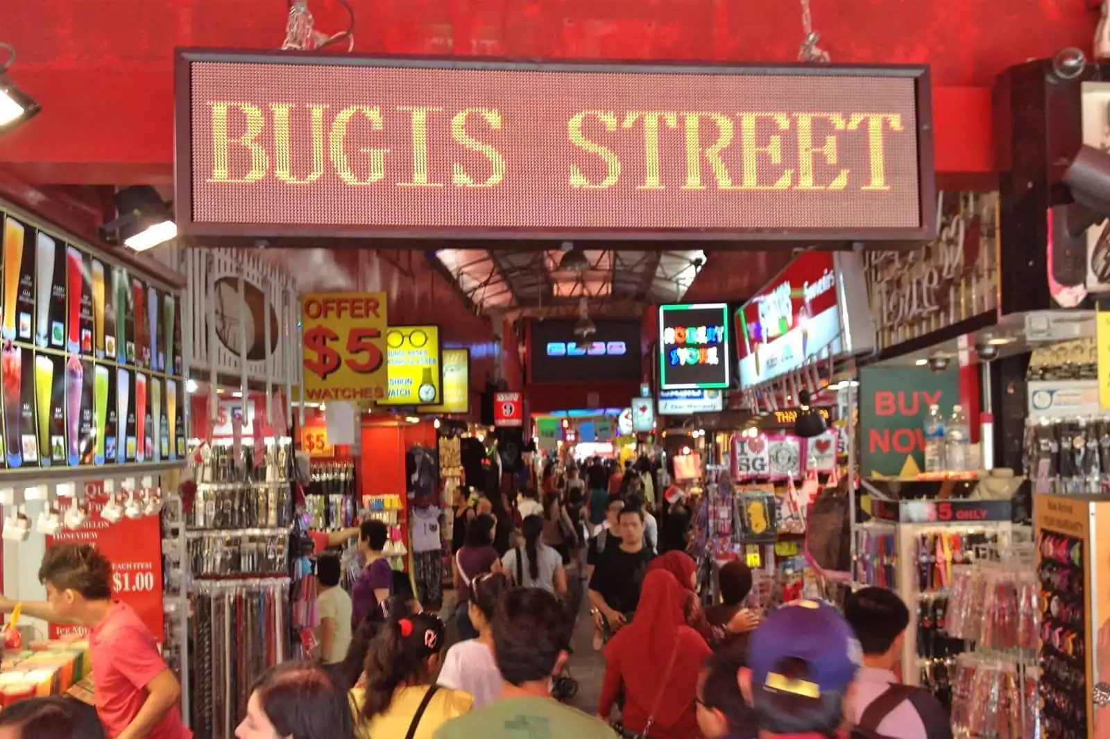 Bugis Market یکی از محبوب ترین مراکز خرید سنگاپور-گردشگران شیراز