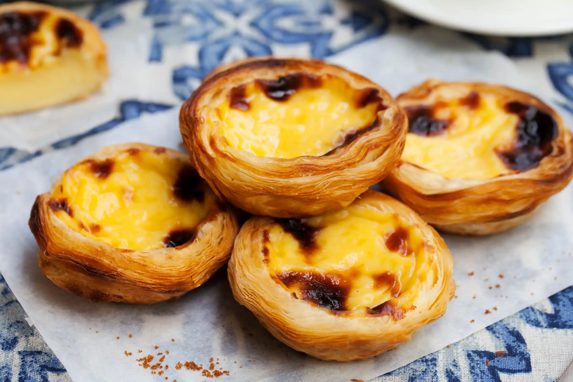 غذای پاستل دِ ناتا (Pastel de Nata) یکی از غذا های محبوب پرتغالی-گردشگران شیراز