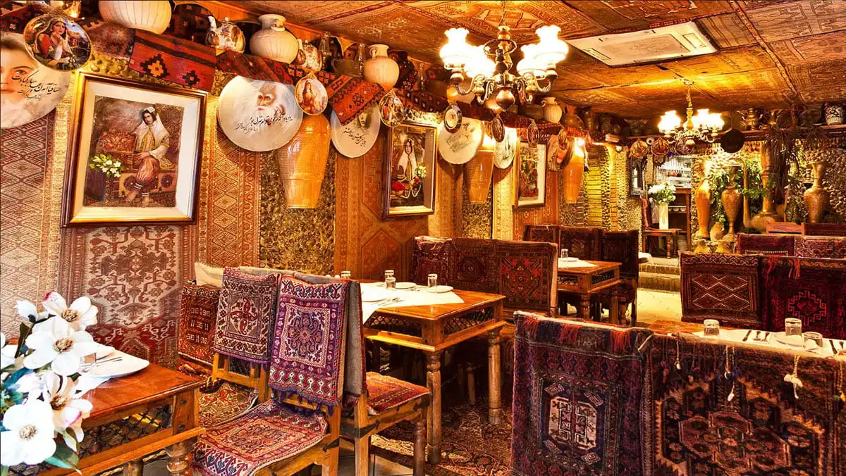 ماقوت مشهدی،به خوشمزگی مسقطی شیرازی-گردشگران شیراز