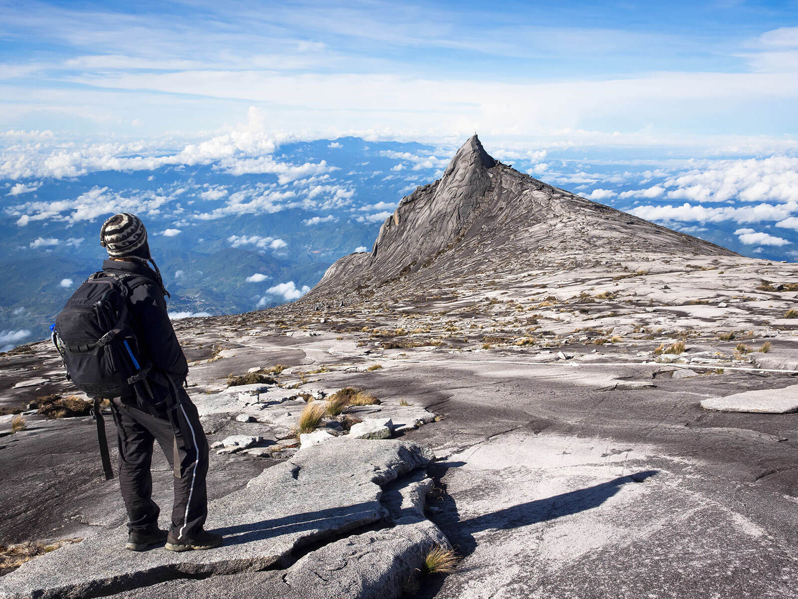 راهنمای جامع تفریحات ماجراجویانه در مالزی-پیاده روی در Mount Kinabalu-گردشگران شیراز
