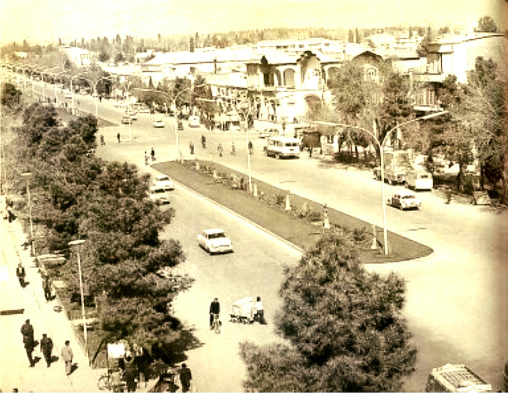 لیست بهترین آژانس های هواپیمایی در خیابان زند شیراز - گردشگران شیراز