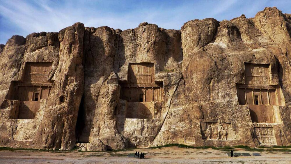 از تخت جمشید تا نقش رستم - گردشگران شیراز