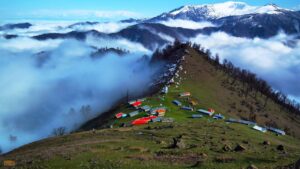 10 مقصد بکر ایران برای فرار از گرمای تابستان-گردشگران شیراز