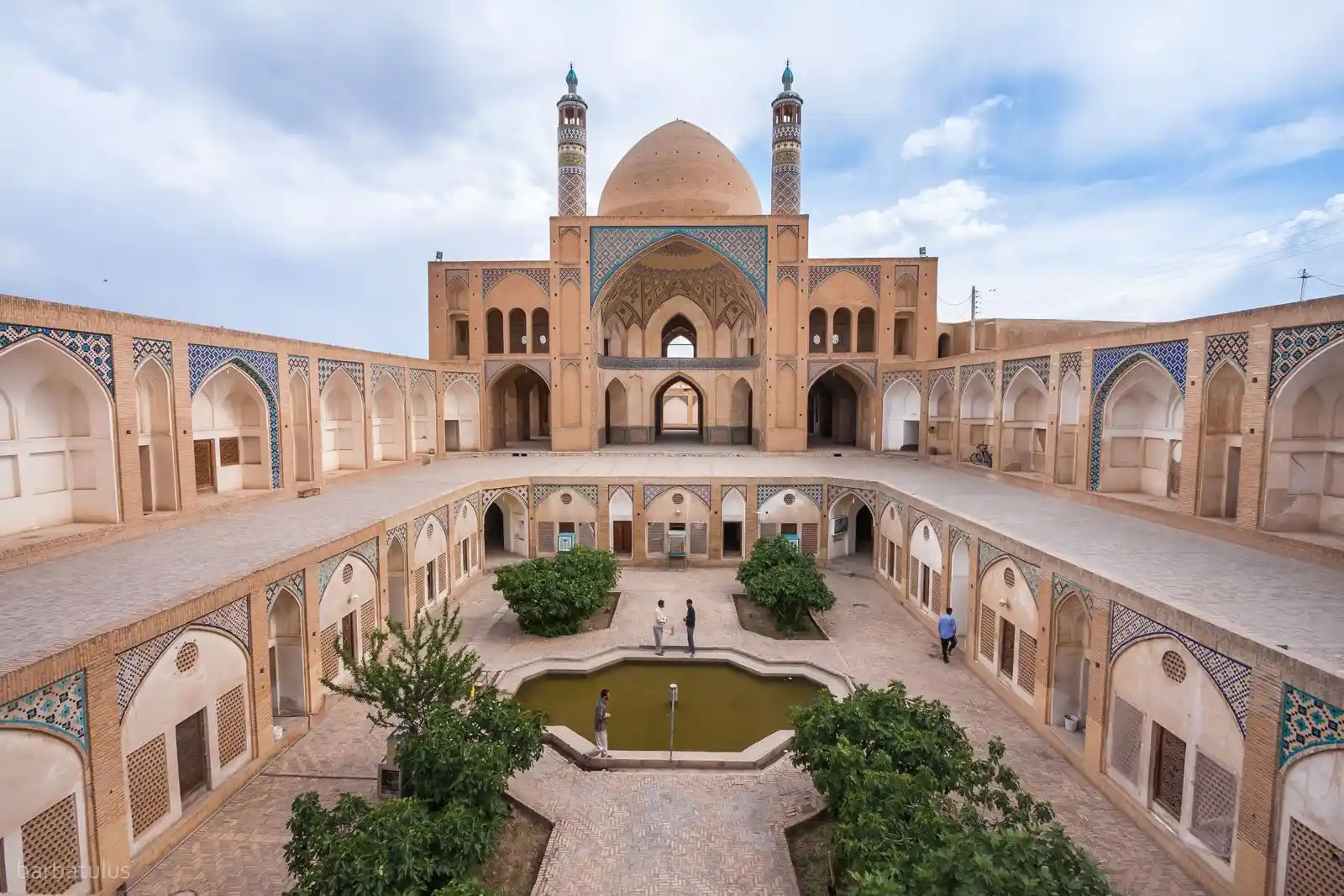 جشنواره گلاب گیری کاشان - گردشگران شیراز
