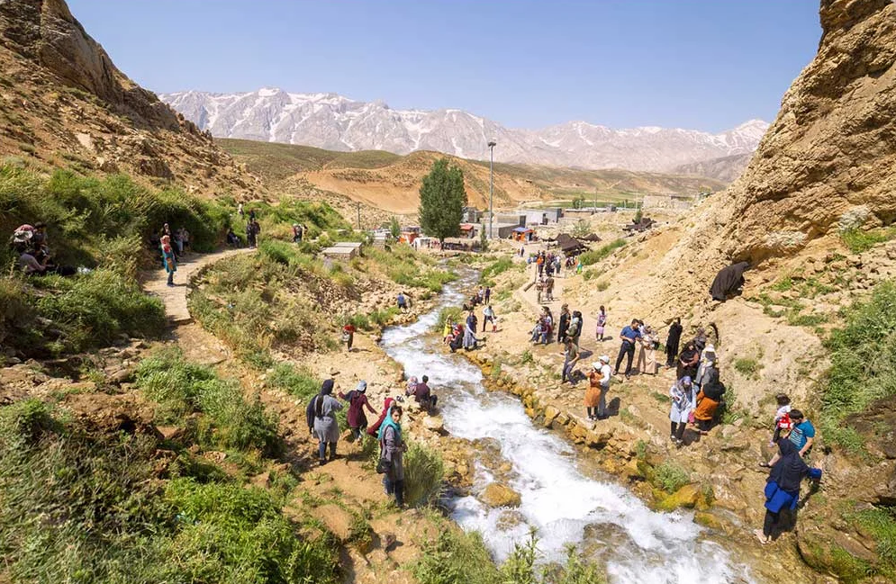 سفر به کوهرنگ - گردشگران شیراز
