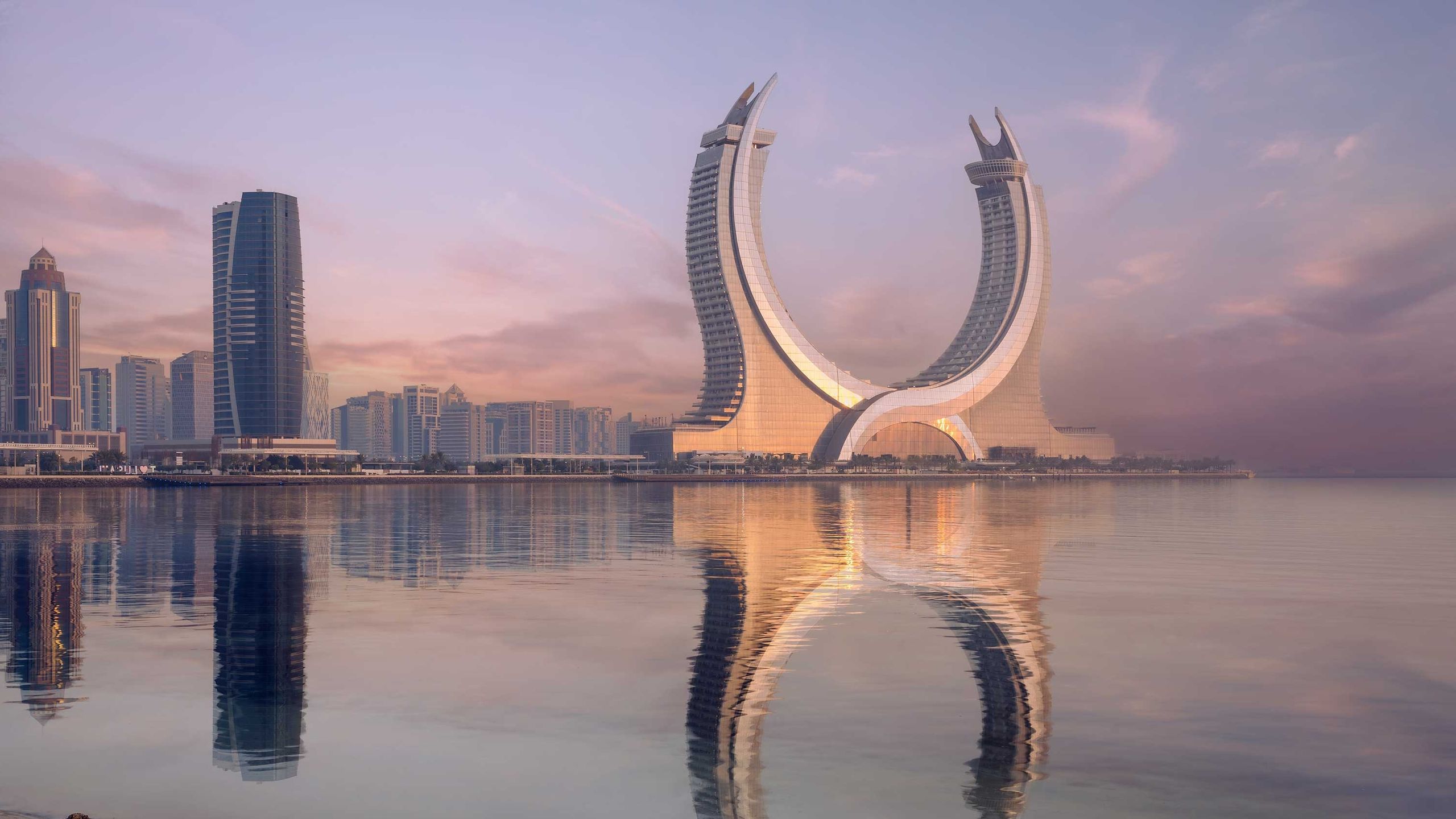 دبی یا قطر؟-گردشگران شیراز