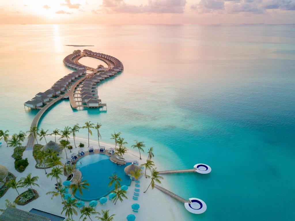 KANDIMA MALDIVES-گردشگران شیراز