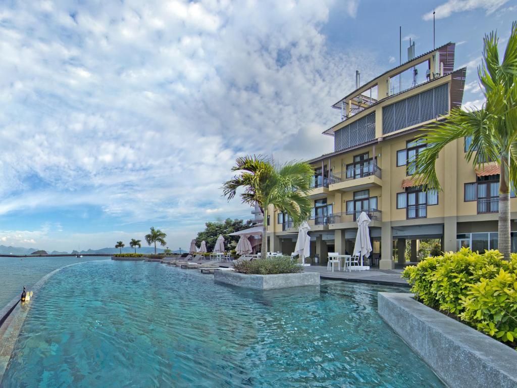 RESORT WORLD LANGKAWI-گردشگران شیراز