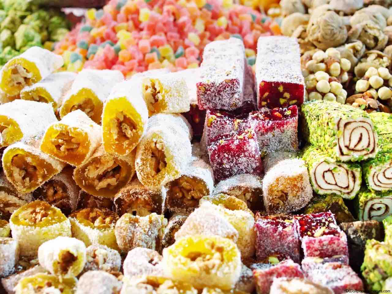 راهنمای خرید سوغاتی در آسیا: از ابریشم تایلند تا خاویار روسیه - گردشکران شیراز