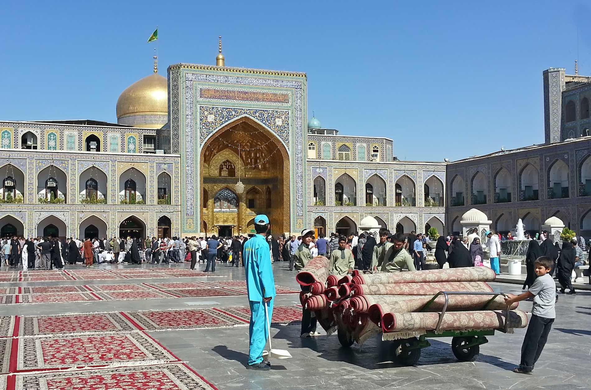 راهنمای کامل سفر به مشهد از شیراز (زیارت و سیاحت) - گردشگران شیراز