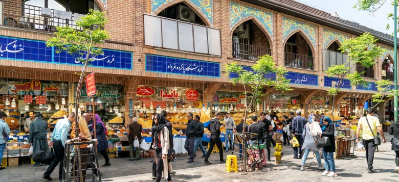 بازار بزرگ تهران و خرید سوغاتی در روز اول سفر - گردشگران شیراز