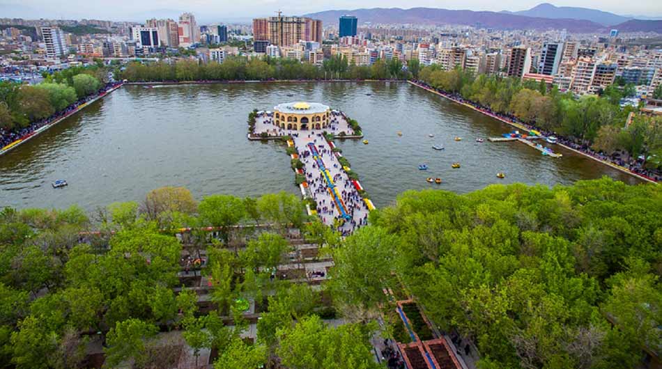 ائلگلی تبریز - دریاچه و قایقسواری - گردشگران شیراز