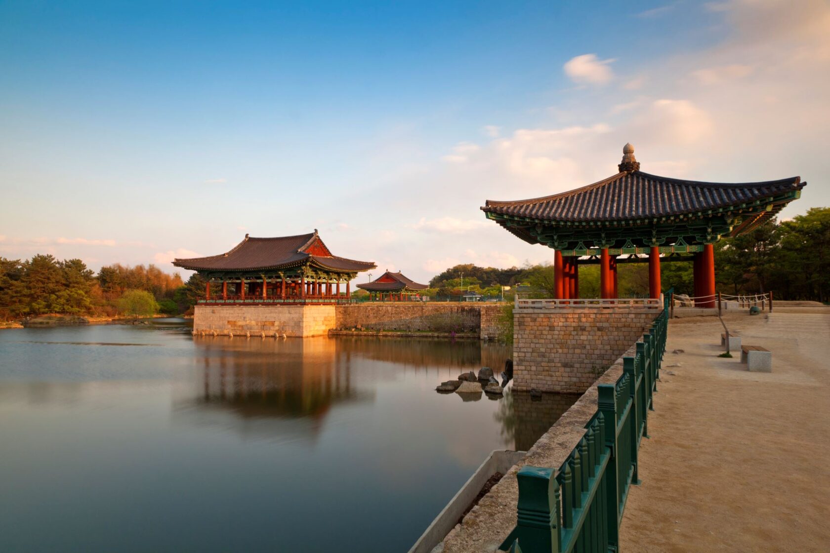 جاذبه های کمتر شناخته شده کره جنوبی-نمایی زیبا از Gyeongju کره جنوبی-گردشگران شیراز