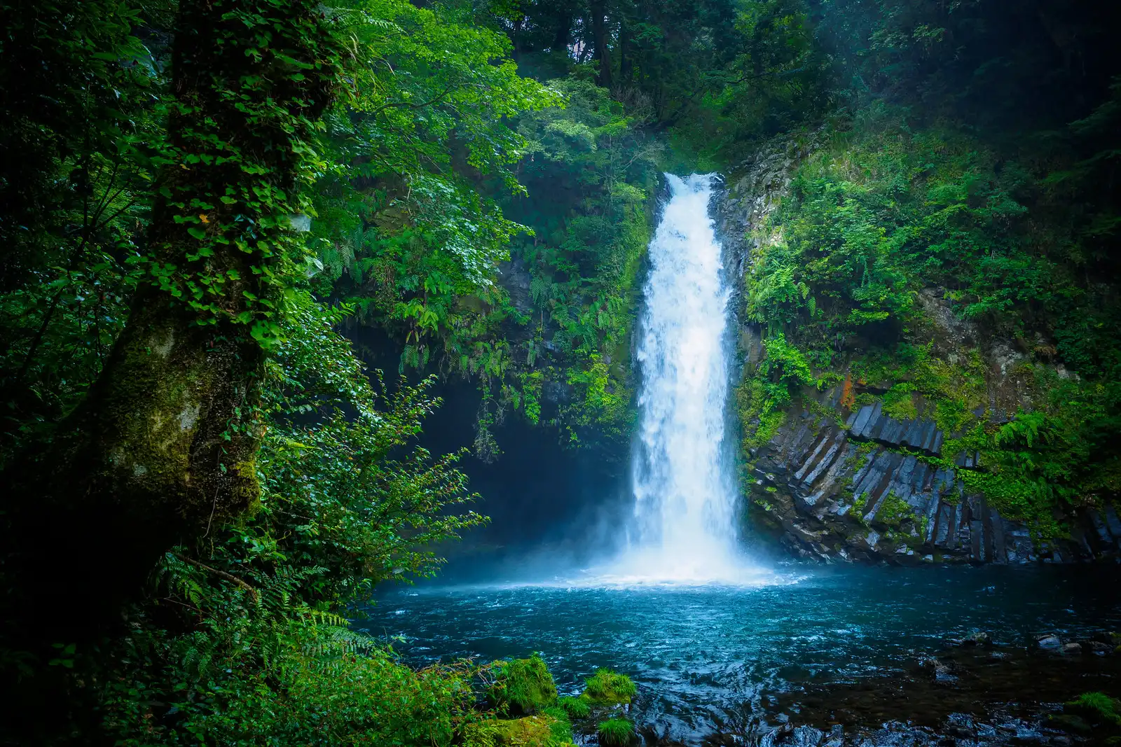 جاهای کمتر شناخته شده آنتالیا-نمایی از Ochanso waterfall-گردشگران شیراز