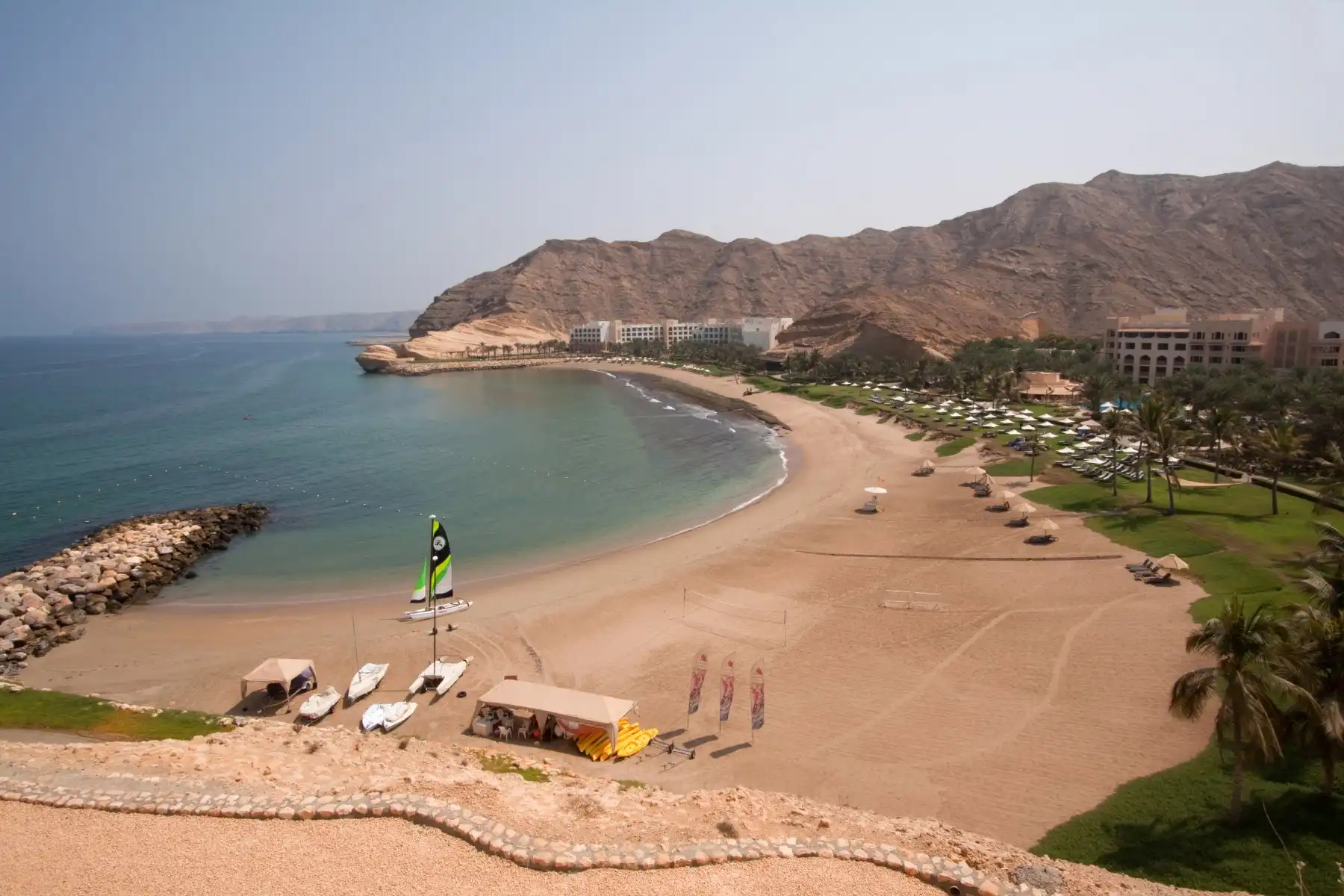 برنامه سفر ۵ روزه عمان-نمایی از دریا در عمان-گردشگران شیراز