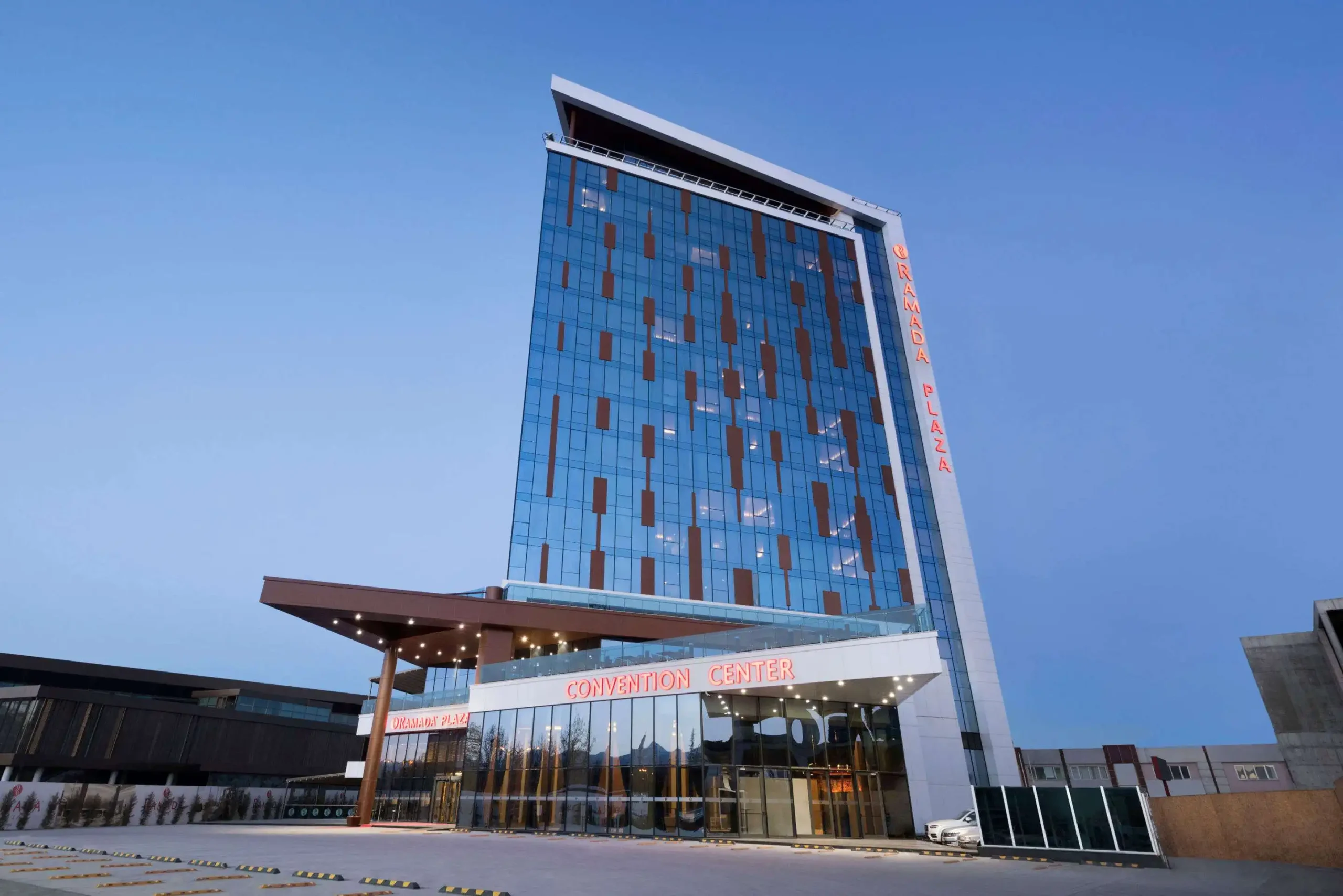 بهترین هتل های قونیه-نمایی از Ramada Plaza by Wyndham Konya قونیه-گردشگران شیراز