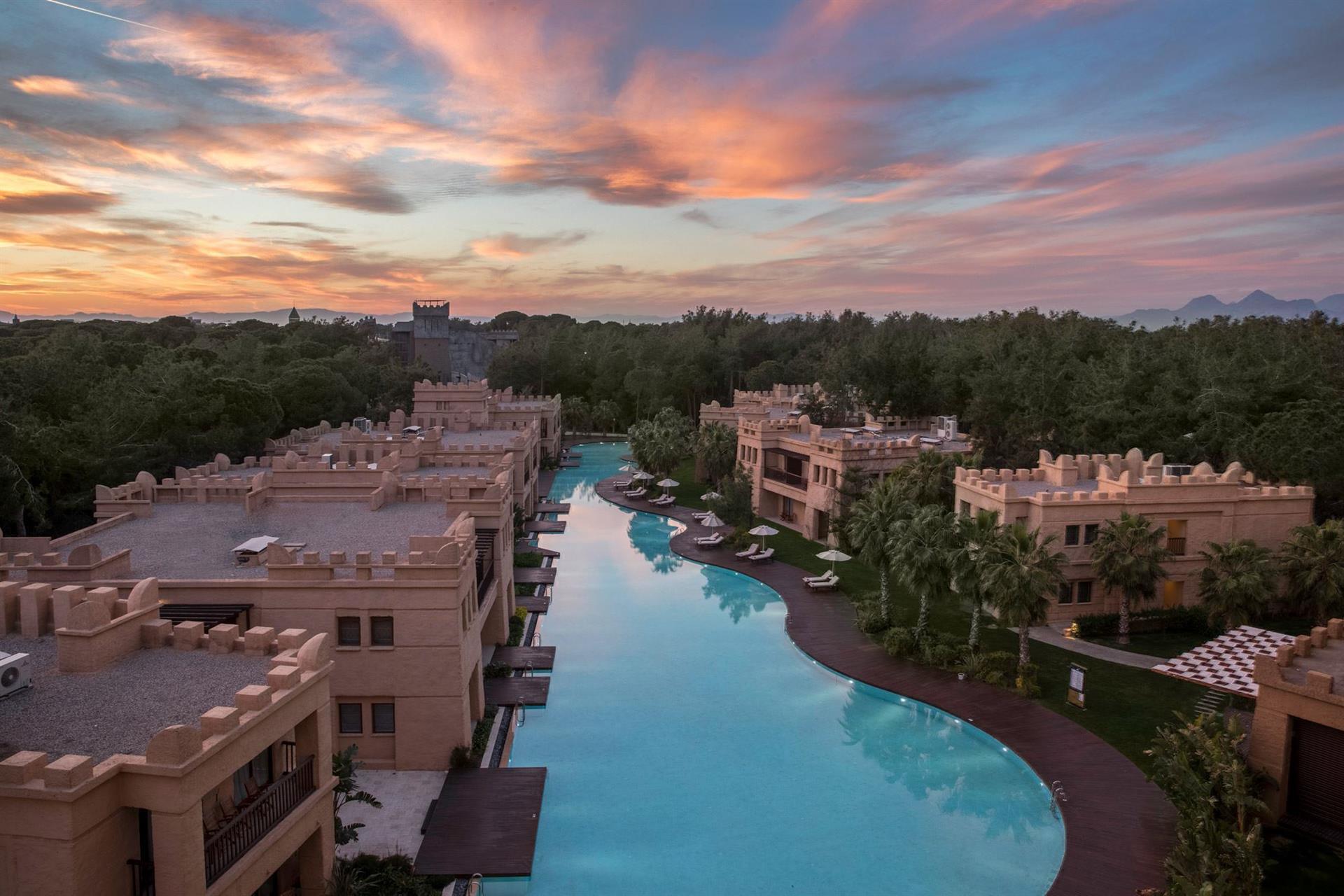 بهترین هتل های آنتالیا-نمایی از Rixos Premium Belek آنتالیا-گردشگران شیراز