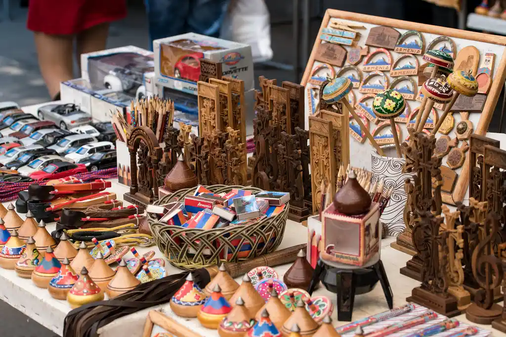 هزینه سفر به ارمنستان-نمایی از Souvenirs from Armenia ارمنستان-گردشگران شیراز